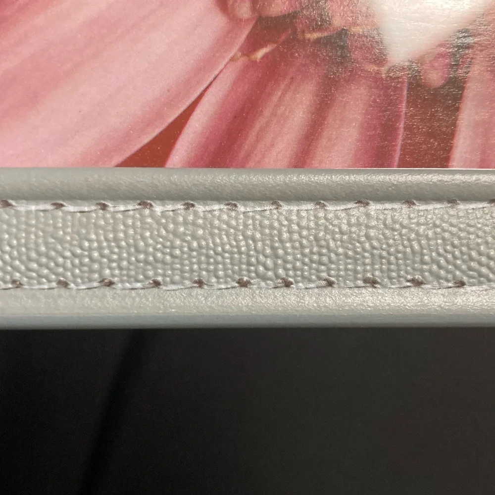 ⭐️ Grey Plastic 5” x 7” Easel Back Picture Frame